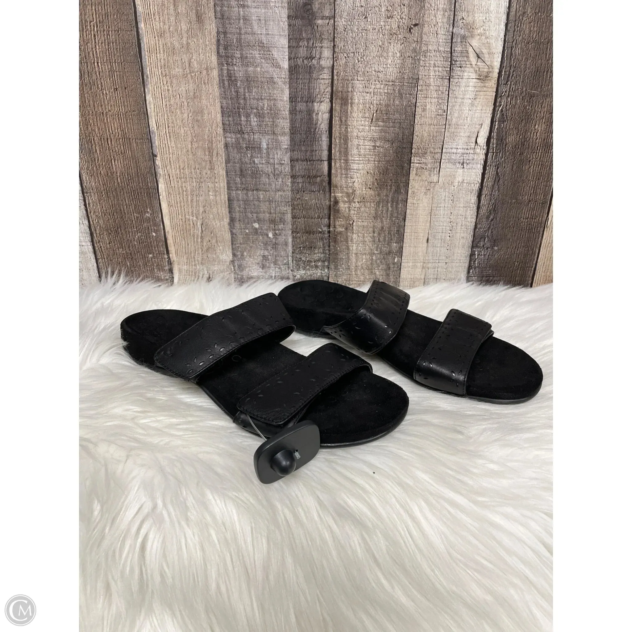 Sandals Flats By Vionic In Black, Size: 9