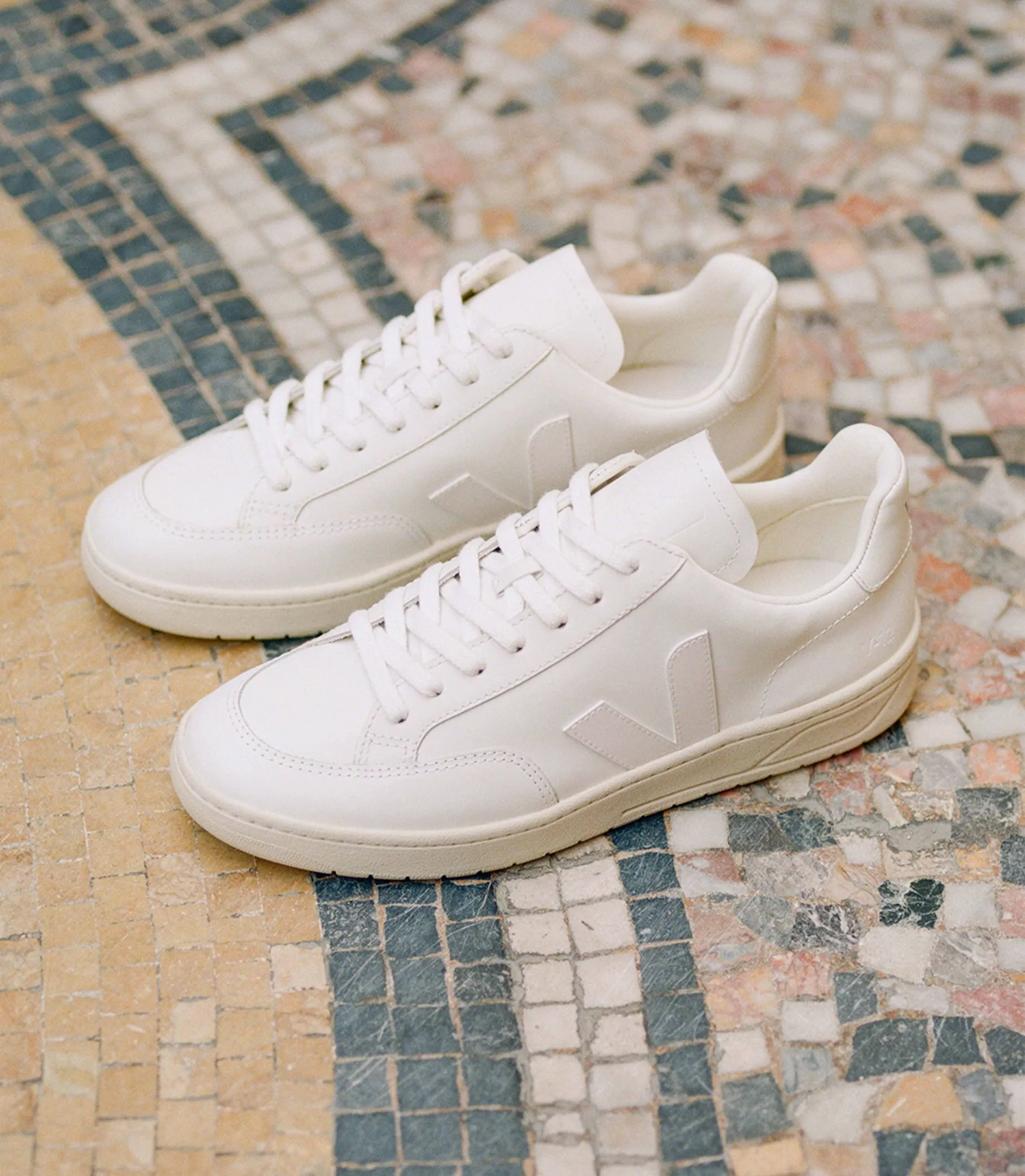 Women's V-12 Leather Extra White